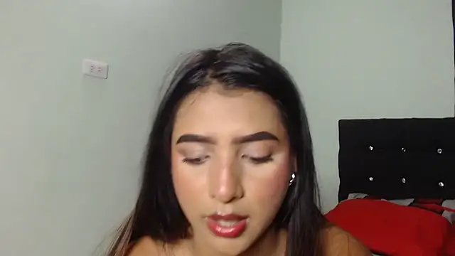 caroline steven05 online show from 2, 11, 2025