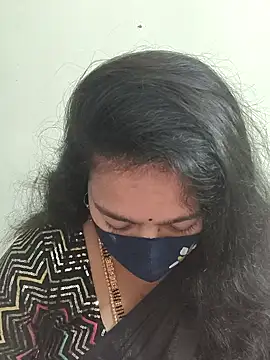 Snapshot of neelu-hoty chatting on 5, 12, 2025 neelu-hoty online show from 5, 12, 2025