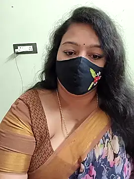 neelu-hoty online show from 10, 3, 2026