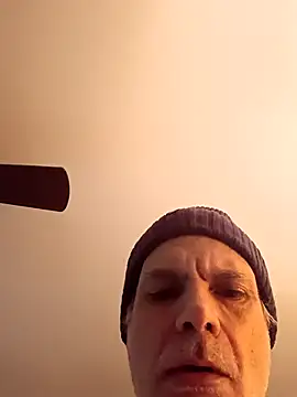 Hand69someguy online show from 27, 2, 2025