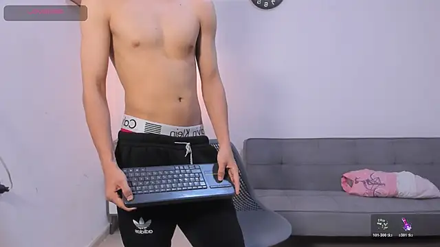 Snapshot of jeff_ross chatting on 7, 4, 2026 jeff ross online show from 7, 4, 2026