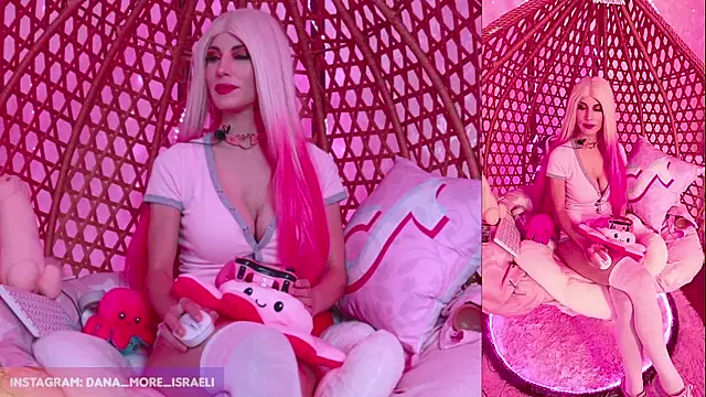 Snapshot of dana_more chatting on 30, 10, 2025 dana more online show from 30, 10, 2025