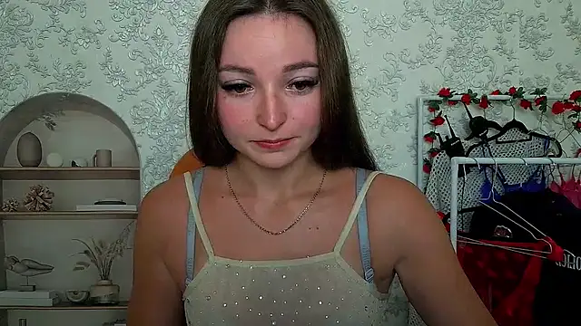  Barbie Kiss  online show from 20, 9, 2025