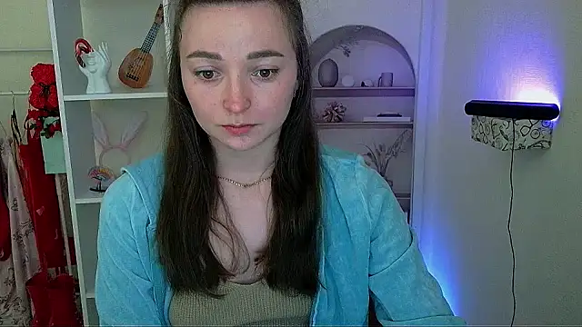  Barbie Kiss  online show from 27, 5, 2026