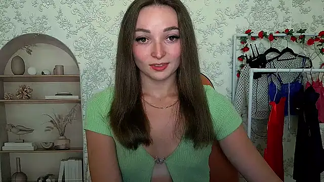  Barbie Kiss  online show from 26, 9, 2025