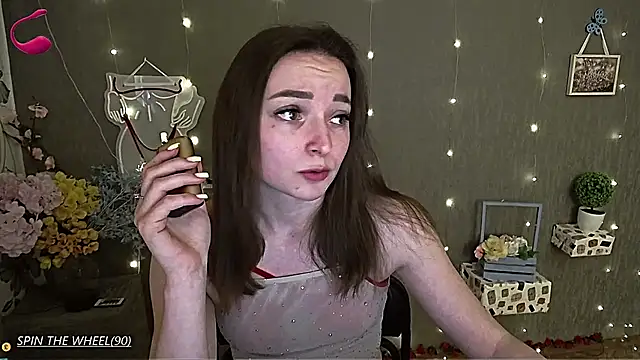  Barbie Kiss  online show from 18, 3, 2025