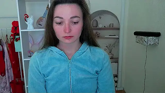  Barbie Kiss  online show from 31, 5, 2026