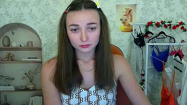  Barbie Kiss  online show from 21, 10, 2025