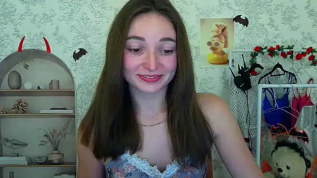  Barbie Kiss  online show from 26, 10, 2025