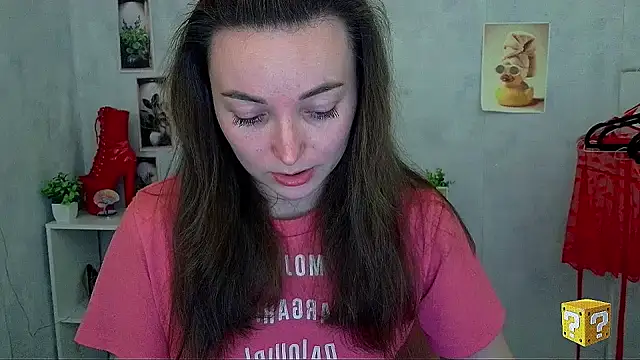  Barbie Kiss  online show from 26, 4, 2026