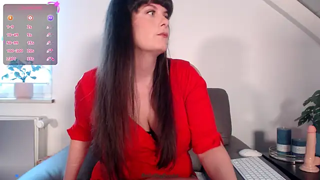 Snapshot of BellaBigBoobz chatting on 10, 12, 2024 BellaBigBoobz online show from 10, 12, 2024