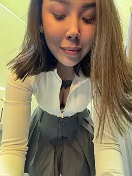 Asian Asami online show from 18, 4, 2026
