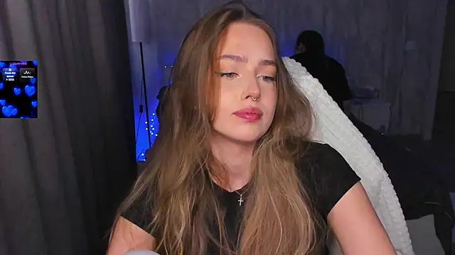 YaraKroft  online show from 15, 7, 2026