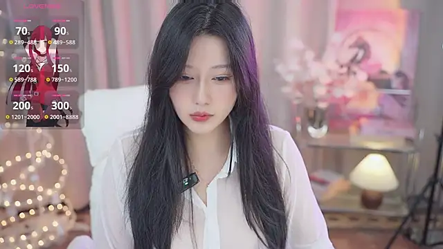 Snapshot of YINGTao-168 chatting on 12, 10, 2025 YINGTao-168 online show from 12, 10, 2025