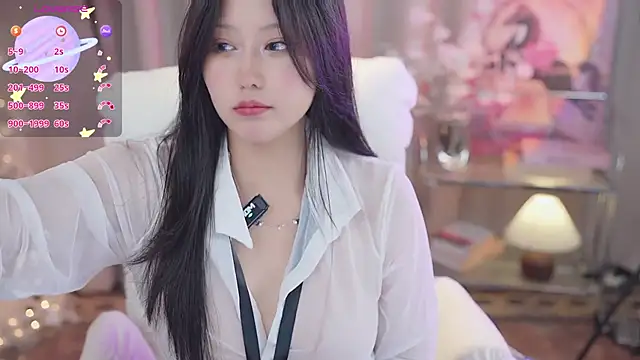 Snapshot of YINGTao-168 chatting on 24, 10, 2025 YINGTao-168 online show from 24, 10, 2025