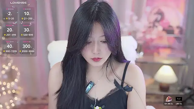 Snapshot of YINGTao-168 chatting on 27, 10, 2025 YINGTao-168 online show from 27, 10, 2025