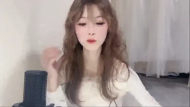 LL-orangecat online show from 28, 2, 2025