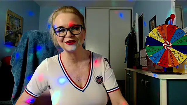 sexyjennyeu online show from 10, 9, 2025