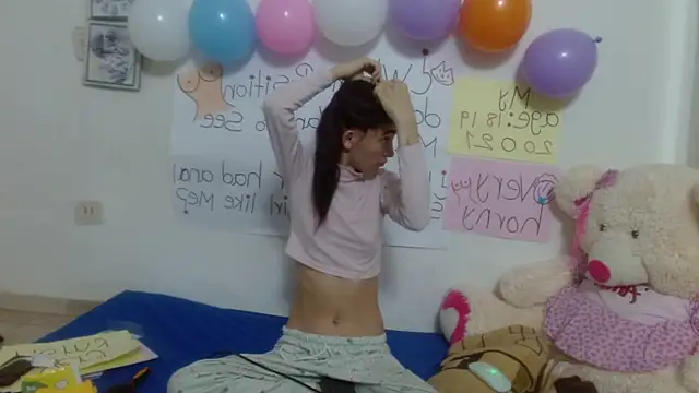 Snapshot of SexyTokio4 chatting on 8, 2, 2025 SexyTokio4 online show from 8, 2, 2025