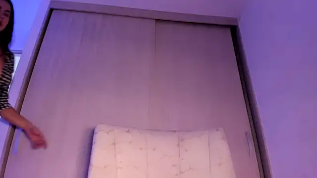 CoralineKam1 online show from 11, 2, 2026