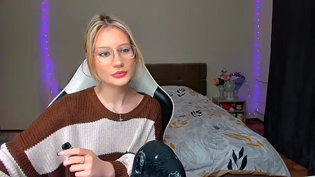 DearLia online show from 28, 9, 2025