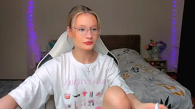 DearLia online show from 23, 9, 2025