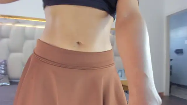 Hanna lens online show from 10, 3, 2026