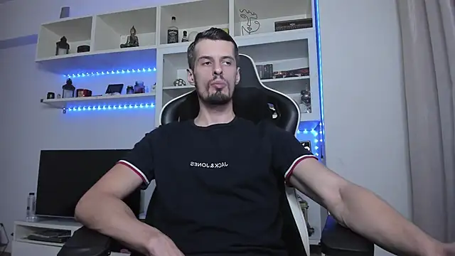 ToddClaytonn online show from 13, 10, 2025