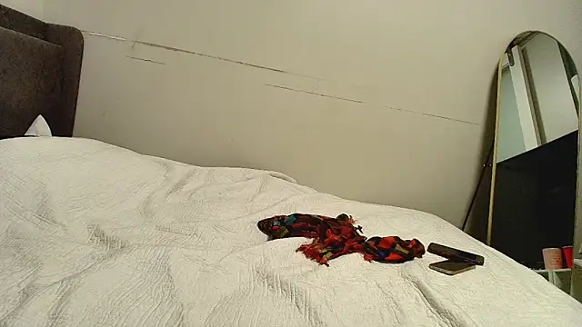 Naomiruty online show from 28, 10, 2025