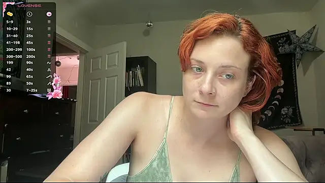 Snapshot of Aria_Fields chatting on 27, 7, 2026 Aria Fields online show from 27, 7, 2026