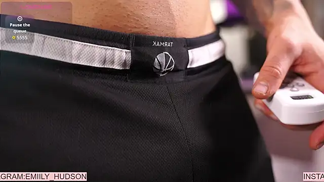 emily huddson  online show from 25, 3, 2026