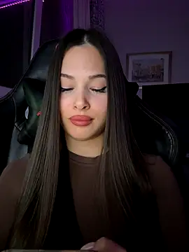 EricaWalls online show from 5, 11, 2025