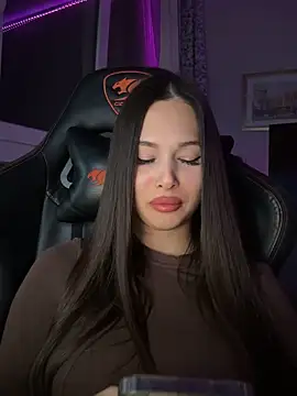 EricaWalls online show from 4, 11, 2025