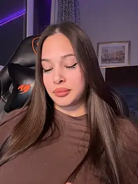 EricaWalls online show from 11, 11, 2025