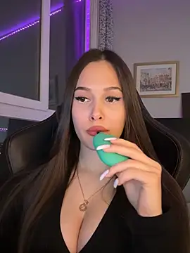 EricaWalls online show from 25, 3, 2026