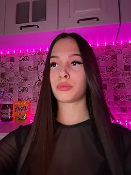 EricaWalls online show from 17, 2, 2025