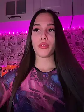 EricaWalls online show from 19, 2, 2025