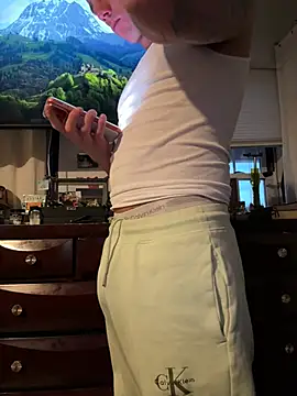 PeytonJohnn online show from 22, 2, 2026