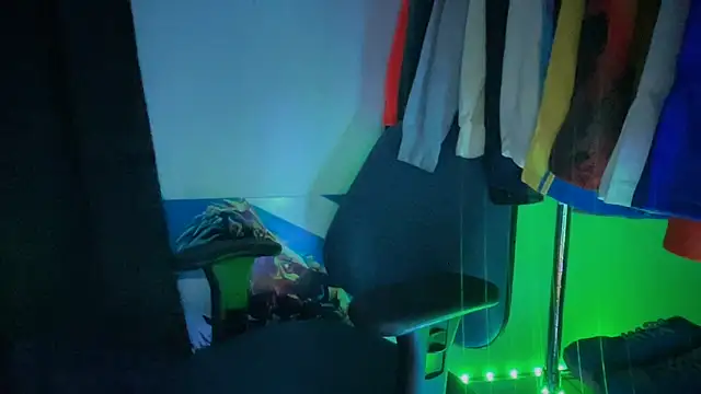 PeytonJohnn online show from 6, 11, 2025