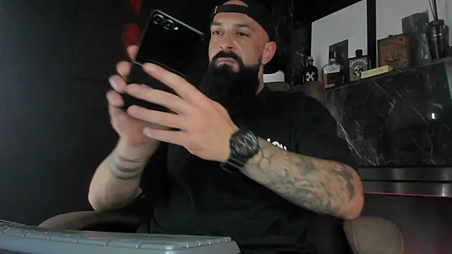 axxelrich  online show from 16, 10, 2025