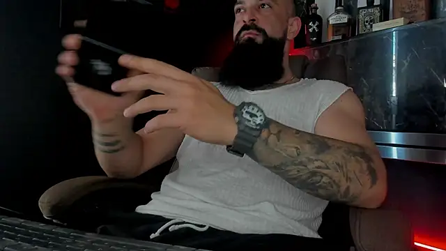 axxelrich  online show from 5, 10, 2025