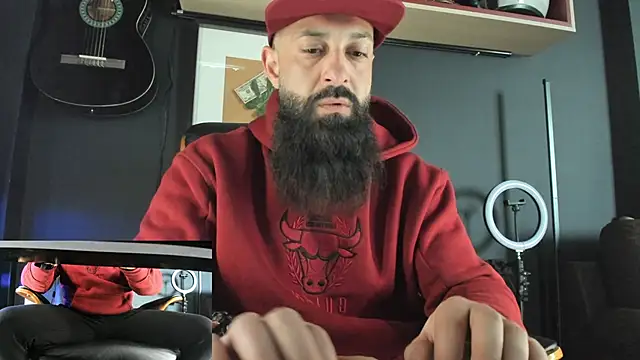 axxelrich  online show from 18, 2, 2025