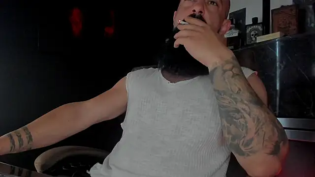 axxelrich  online show from 4, 10, 2025