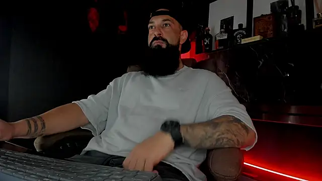 axxelrich  online show from 6, 10, 2025