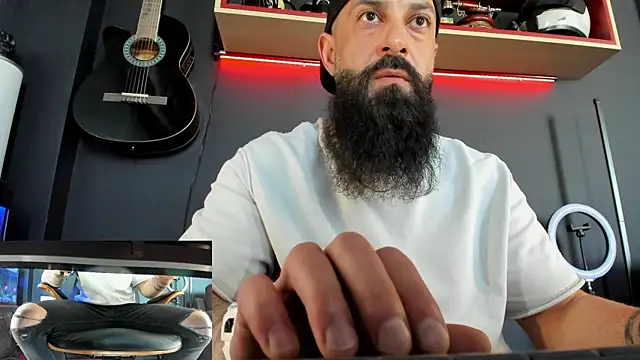 axxelrich  online show from 20, 2, 2025