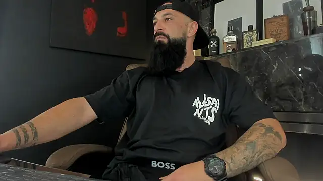 axxelrich  online show from 17, 10, 2025