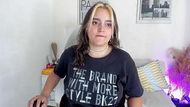 katy giil online show from 17, 3, 2025