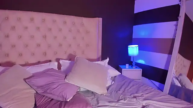 Snapshot of AriannaDavis chatting on 13, 3, 2025 AriannaDavis online show from 13, 3, 2025