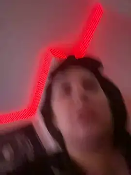 menaceswife online show from 9, 3, 2025