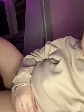 menaceswife online show from 22, 3, 2025